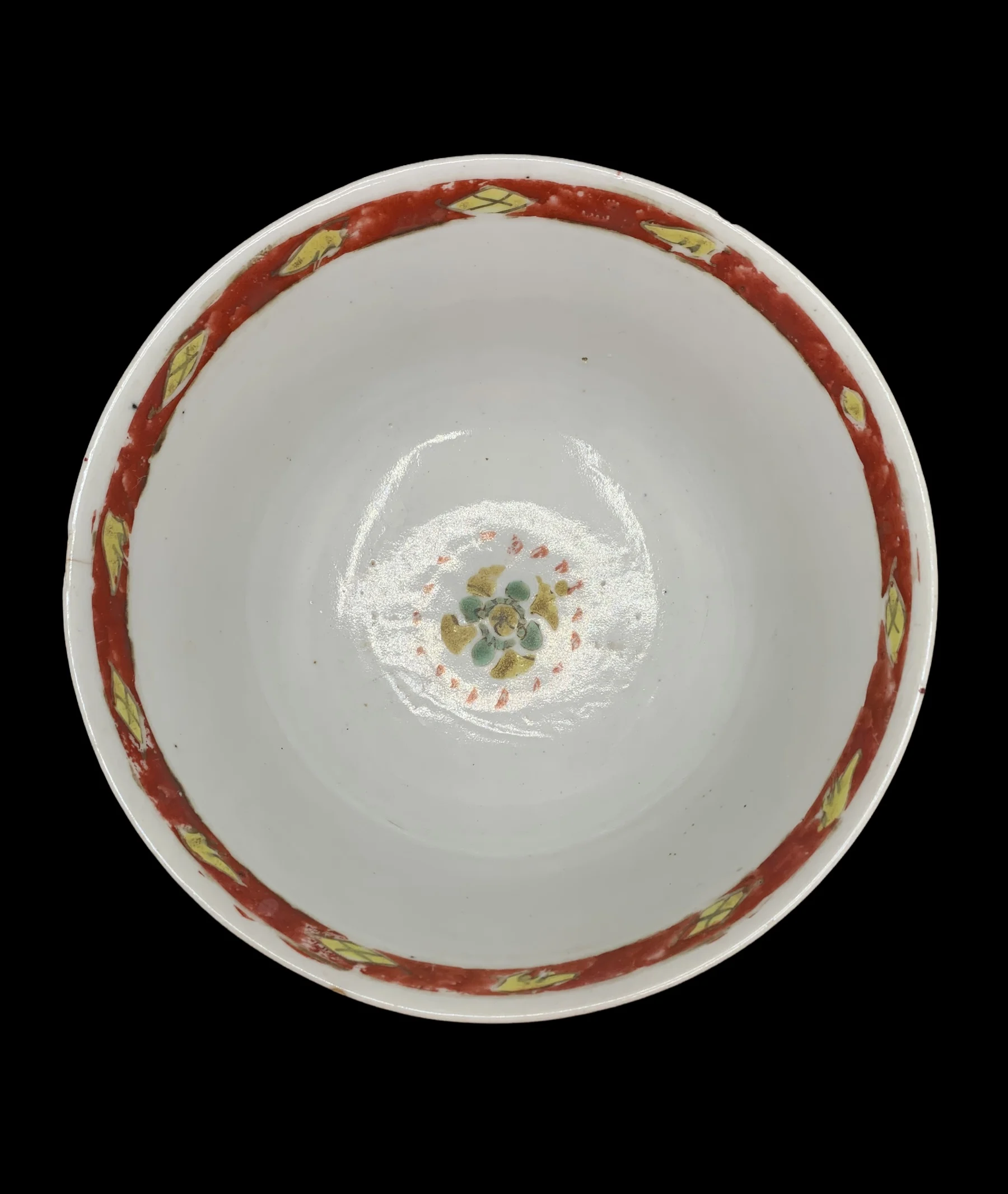 Antique Benjarong Porcelain Bowl Painted With Theppanom And Floral Vine On A Yellow Ground for Collectible
