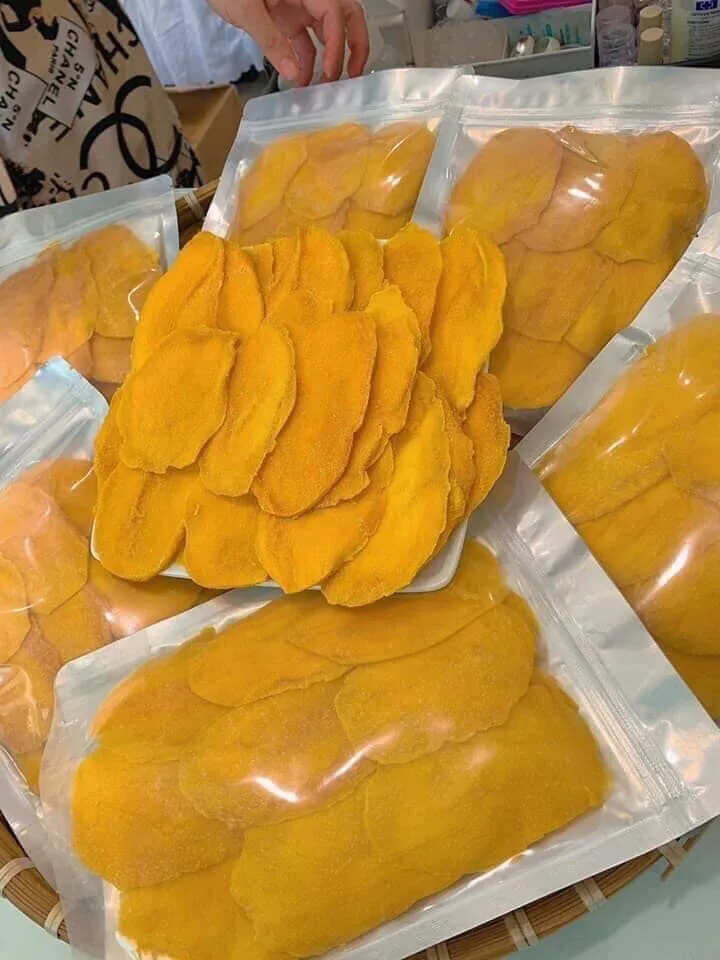 DRIED MANGO WITH NATURAL SWEET TASTE - DRY MANGO SLICES FROM VIETNAM MANUFACTURER - LOWERT PRICE FOR DRIED MANGO LESS SUGAR