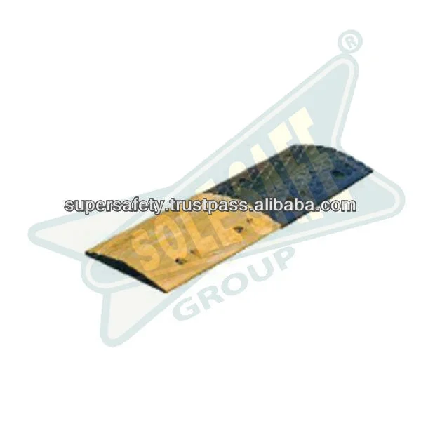SPEED HUMPS For Road Safety (SFT-0780)  Road Speed Bump Hump And Reflection Effect Rurable Rubber Speed Bumps