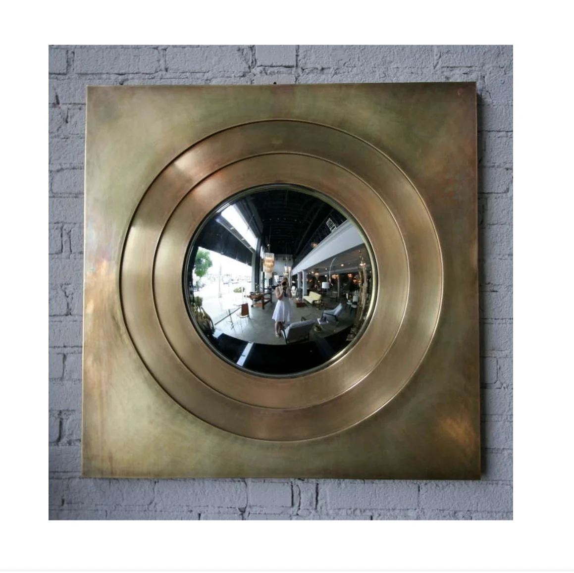 Convex mirror for contemporary decor