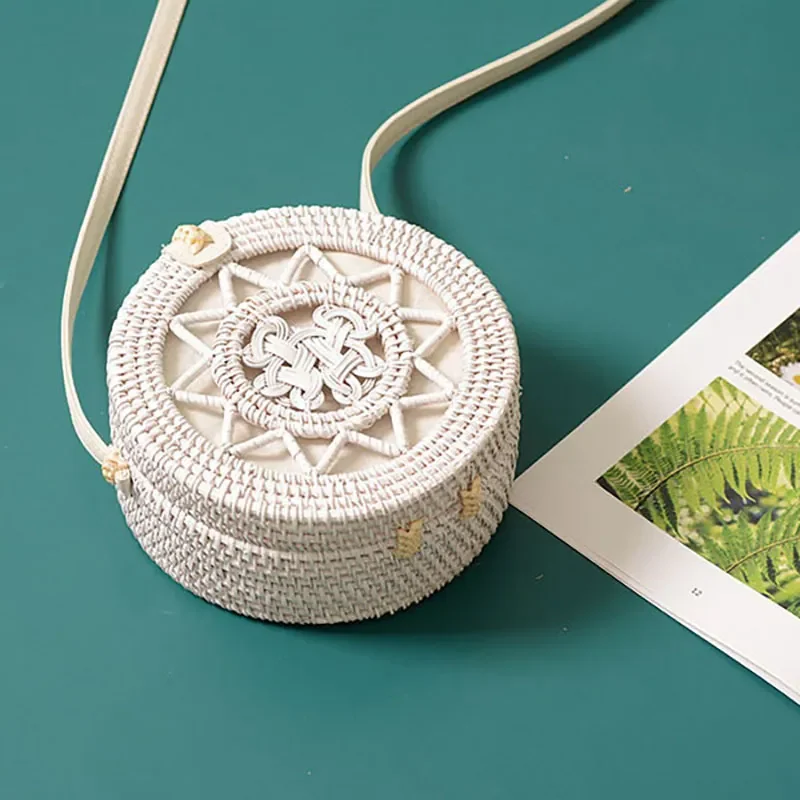 White round Wicker Rattan Beach Bag Custom Pattern Handmade Crossbody Shoulder for Women Natural Vietnam Handbags for Summer