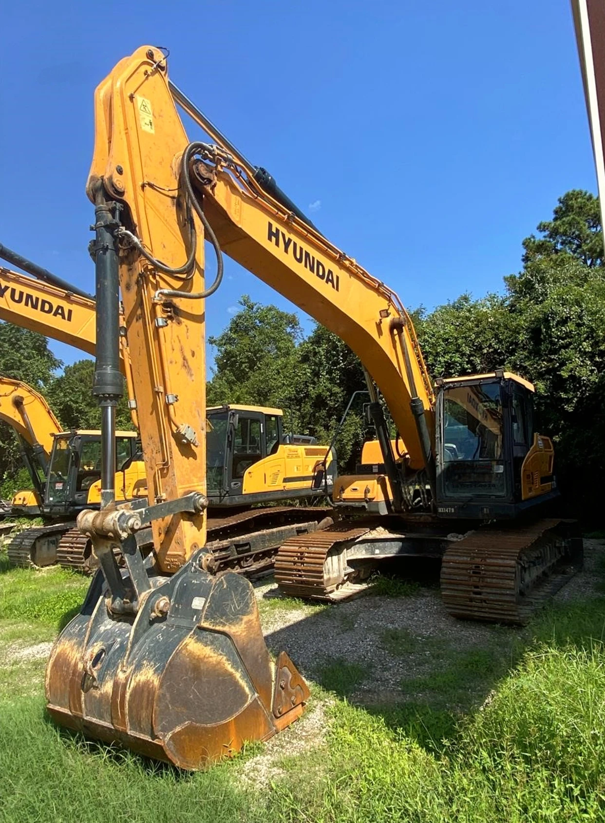 50% Off Hot Sale HX220L With Low Hours Power Quick Attach Good Tracks Fully Serviced Ready to Run And Operate