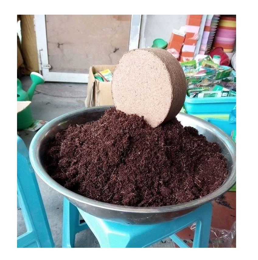 Sustainable Coconut Fiber Pellet/ Coconut Peat To Grow Netted Seed Starting Pellets Coconut Tablets From Vietnam