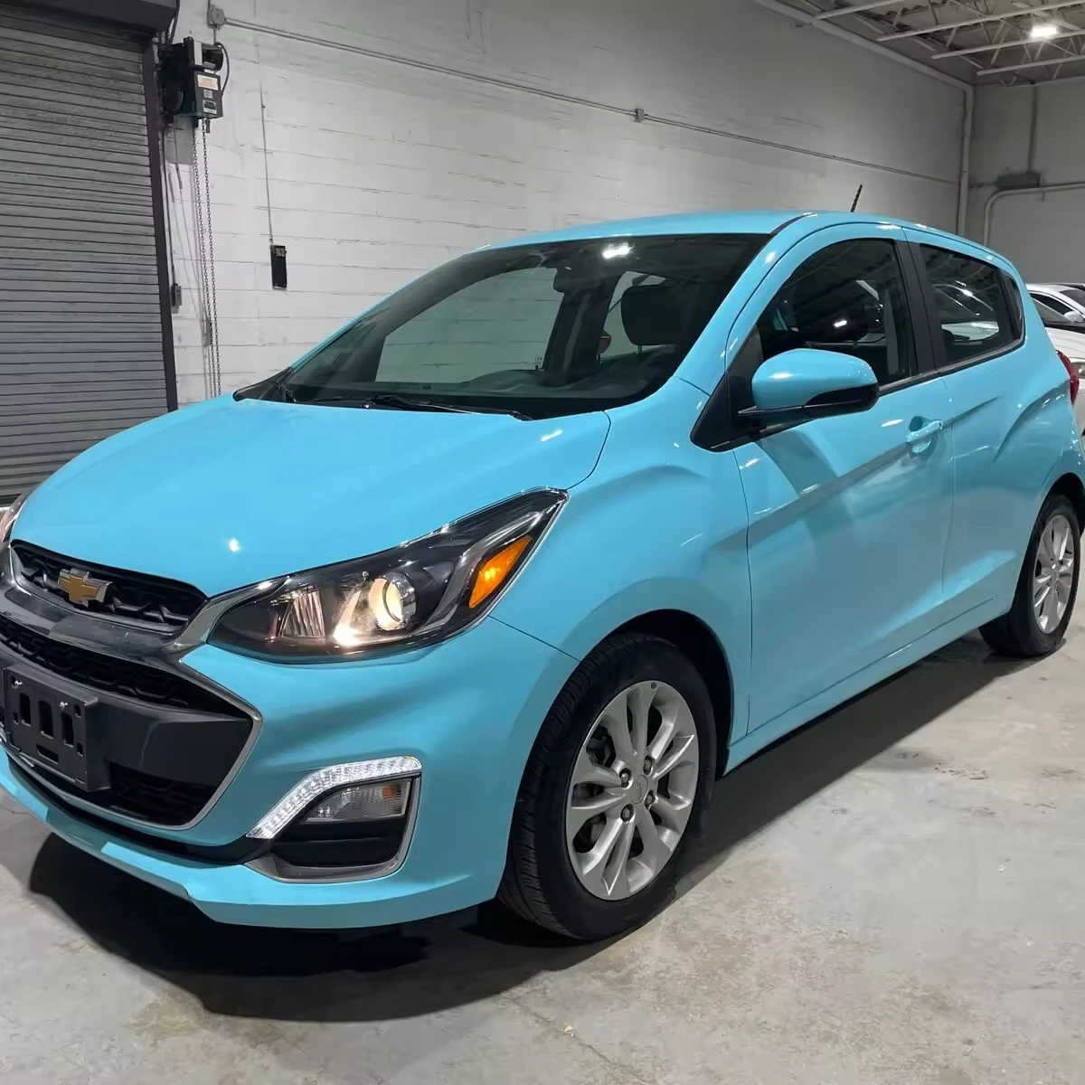 2021 Chev-lrolet Spark FWD 1LT автоматический