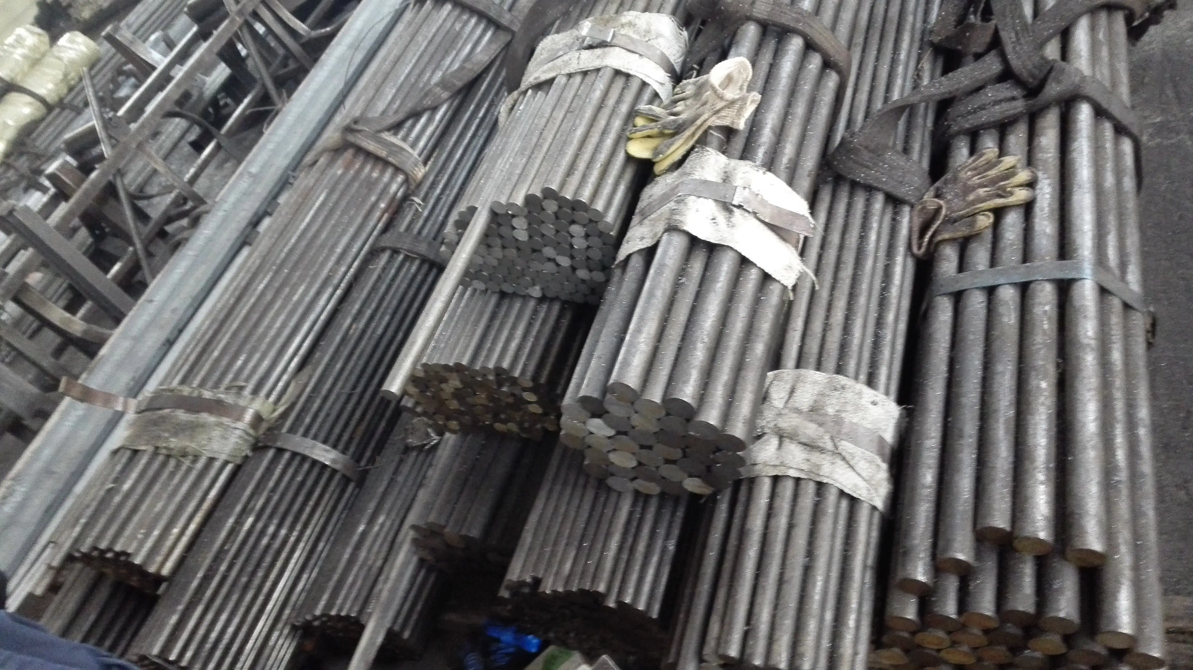 High Quality 2mm 3mm 6mm Metal Rod 201 304 310 316 316 L BA 2B NO.4 mirror surface stainless steel round bar