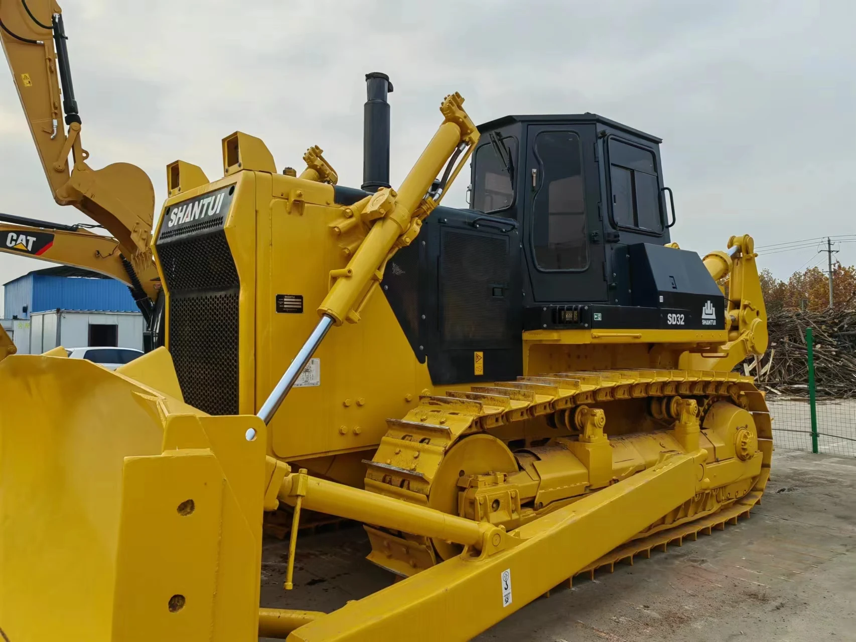 Chinese Famous Brand Perfect Working Condition Shantui SD16 Dozer Shantui Sd22 Sd32 Bulldozer