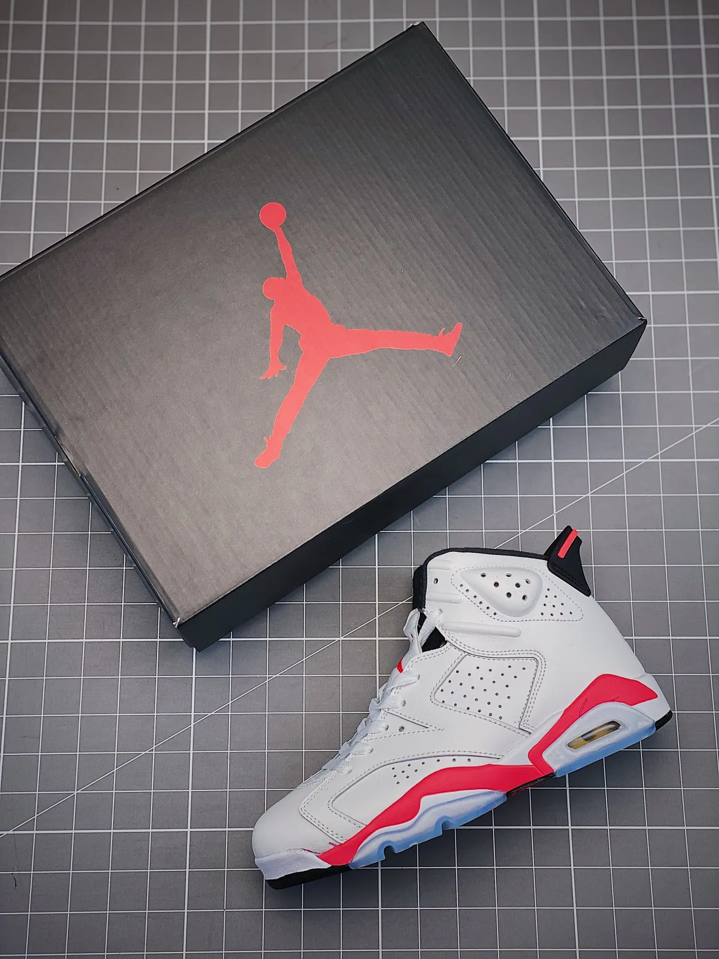 2022 Air Jordan 6 Retro Basketball Shoes For Men Women High Sport Sneakers Nike AJ6 Cherry Wood Red White Basketball Style Shoes