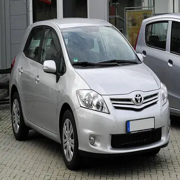 Используемые автомобили Toyota Auris для продажи.