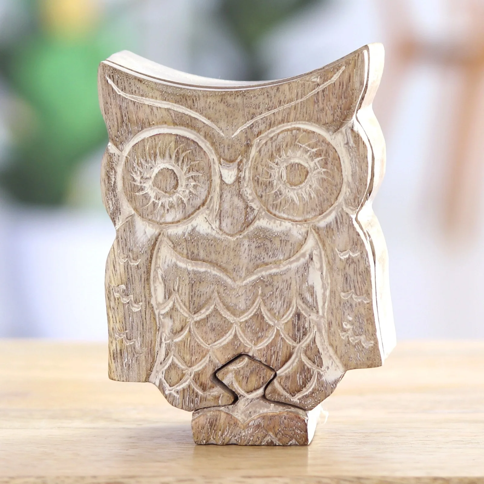 High On Demand Premium Carved Wooden Decorative Owls for Home and Office Decorations at Wholesale Prices from Indian Supplier