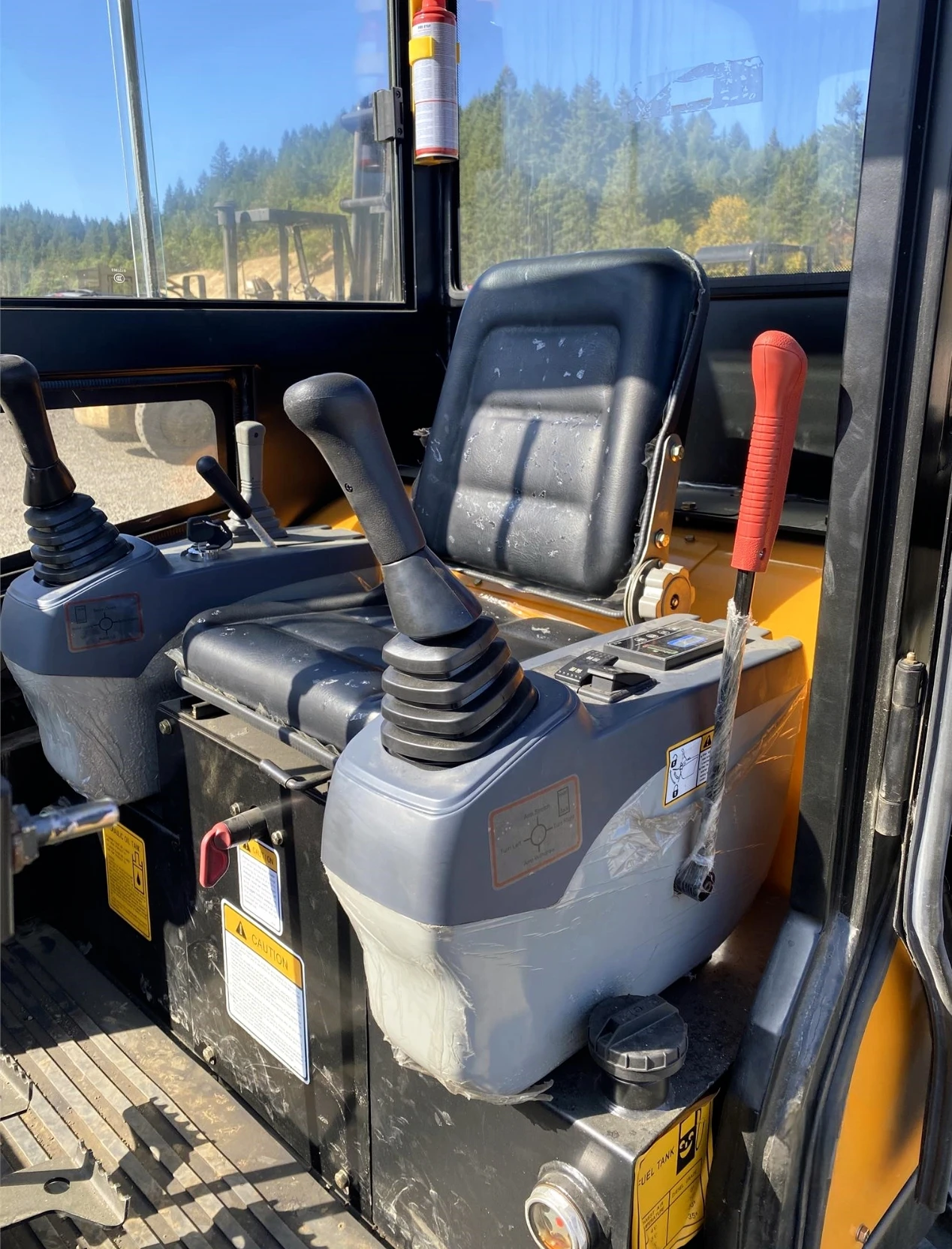 Top Product NT30 EPA Mini Excavator with Enclosed Cab Secure Payment Method