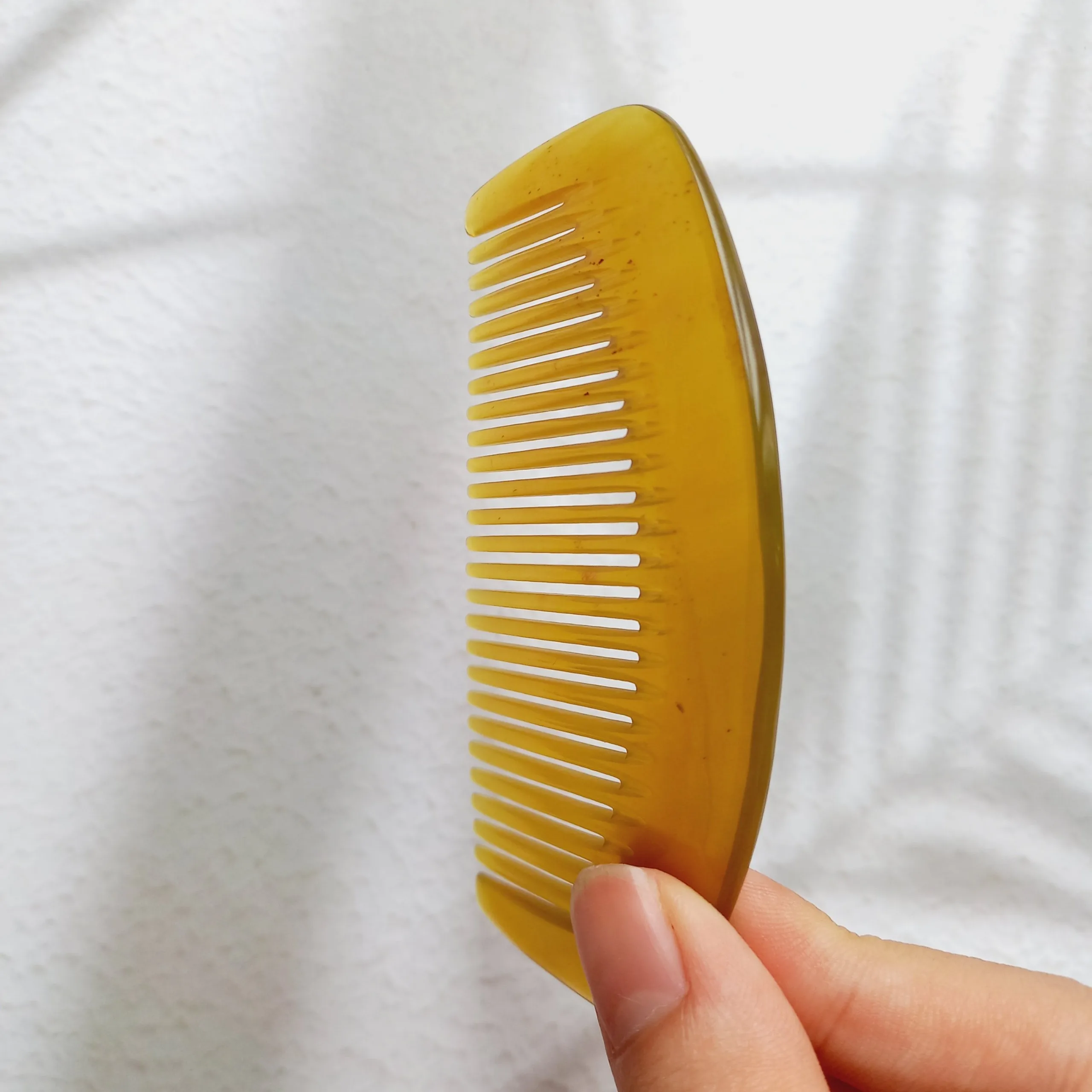 Customized High Quality Customized Handcrafted Natural Horn Comb For Styling Hair Made From Real Buffalo Horn Comb From Vietnam