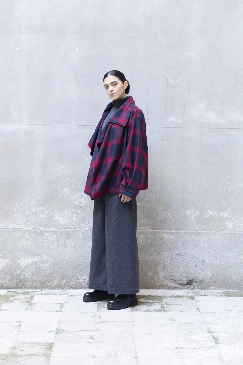 SUSTAINABLE, ECO-CHIC, ECO FASHION MADE IN ITALY Short Gingham Recycled Wool Trench Coat WOMAN