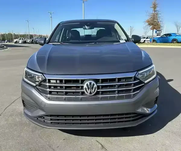 Лидер продаж 2021 Volkswagen Jetta Sel I-4 1 4 л Fwd 8-скоростные автоседаны