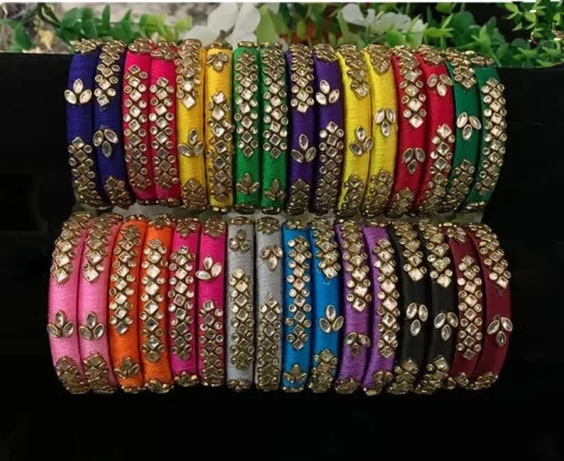 Combo Of 7 Wedding Favor Wholesale Party Return Gift Potli Bag Bangle Hair Pins Cloth Pin Bindi Kundan Ring Earrings Giveaways