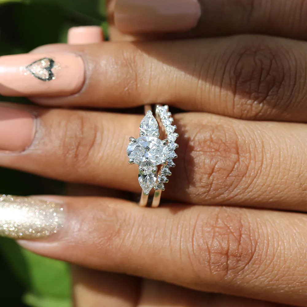 Three Stone CVD Premium Quality Oval with Side Pear Cut Jewelry with Round Cut Band Wedding Bridal Lab Grown Diamond Ring Set