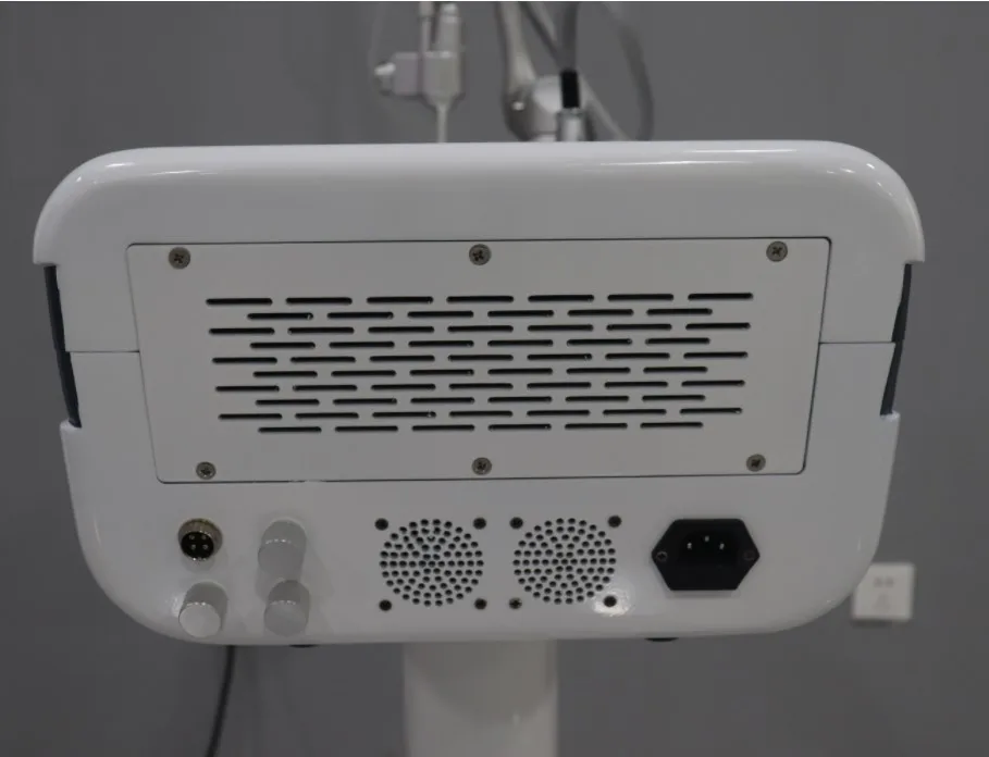 New Arrival CO2 Fractional  Laser Machine Portable 60w Marks Pigment Removal Face Lifting CO2 Fractional Laser