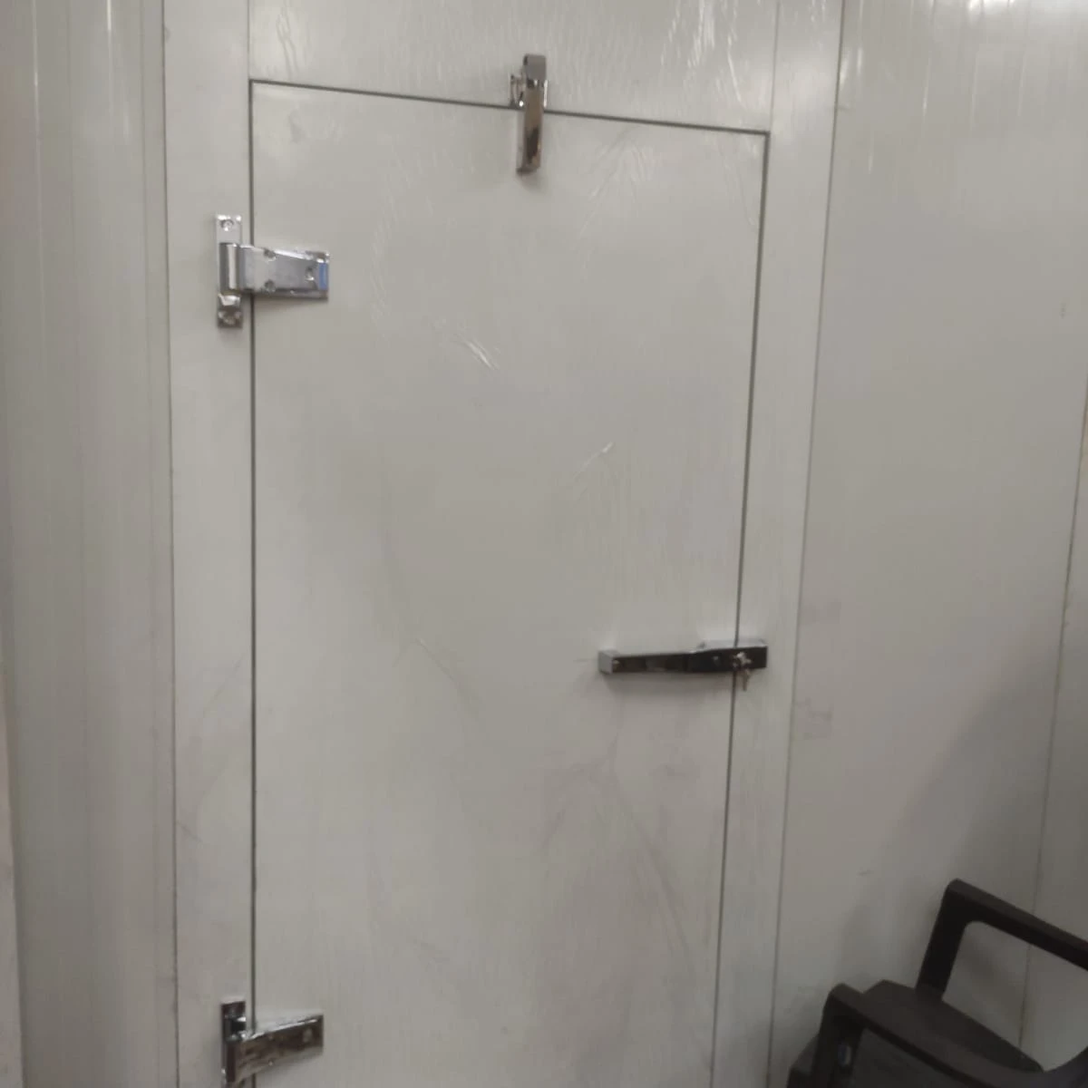 Cactus cold storages doors ISO Certified Freezer room doors Industrial refrigeration doors