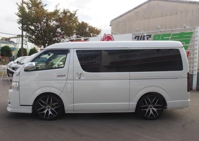 hiace4.jpg