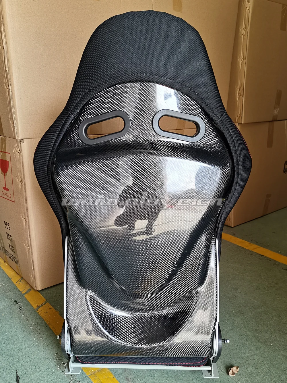 Stradia Lowmax Yellow Carbon Fiber Car Seat