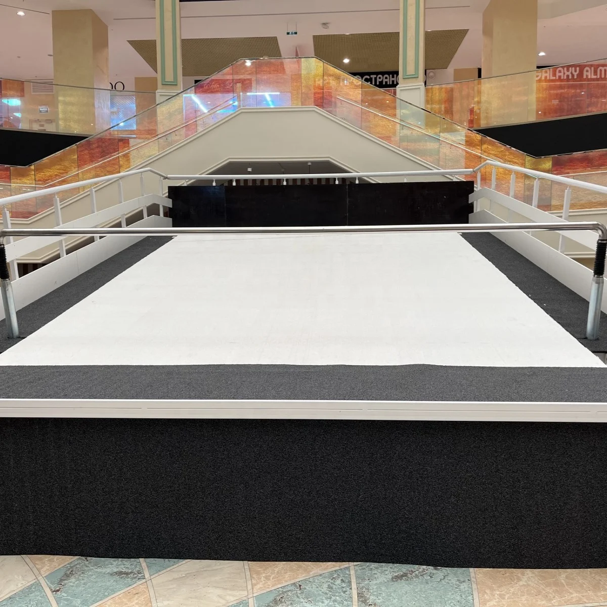 China Ski Simulator Supplier Endless Ski Slope Indoor Ski Entertainment Equipment