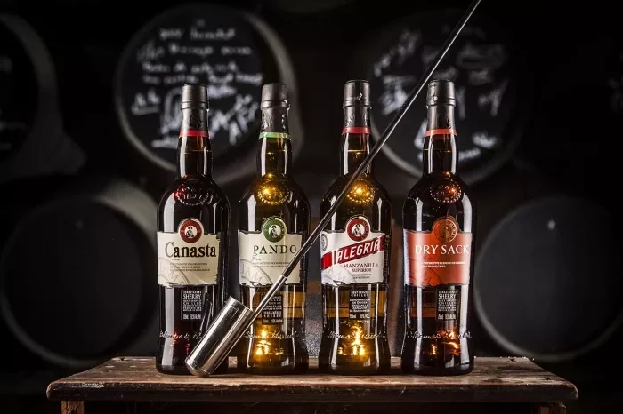 APERITIF Dessert Canasta Sherry Red 750ml Bottle Fortified  19.5% Alcoholic Beverage Wine Sweet Cream Origin from Spain