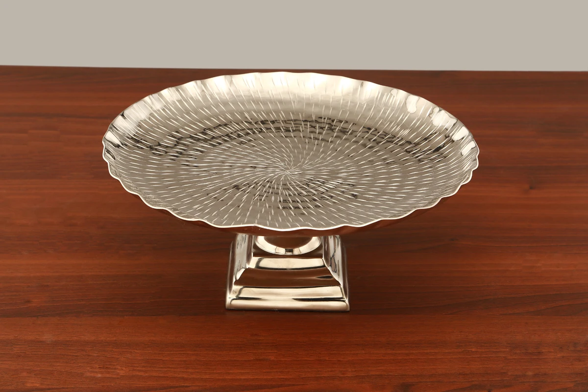 Modern Aluminium Hammered Texture Vase Trending Design for Home Decor for Tabletop Bedroom Living Room Weddings