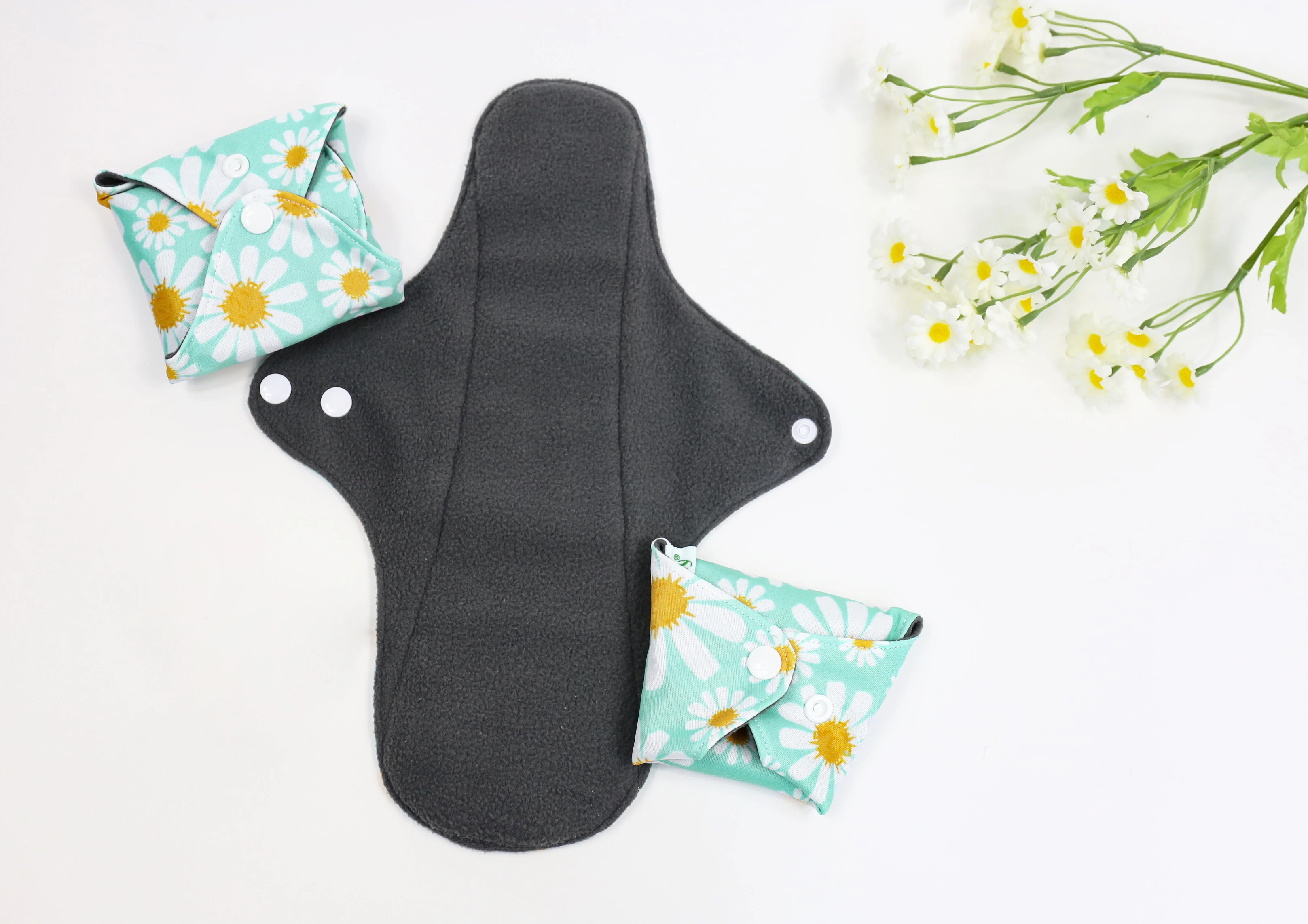 Wholesale Reusable Noble Girl Organic Bamboo Charcoal Or Custom Material Sanitary Napkin Pads For Women