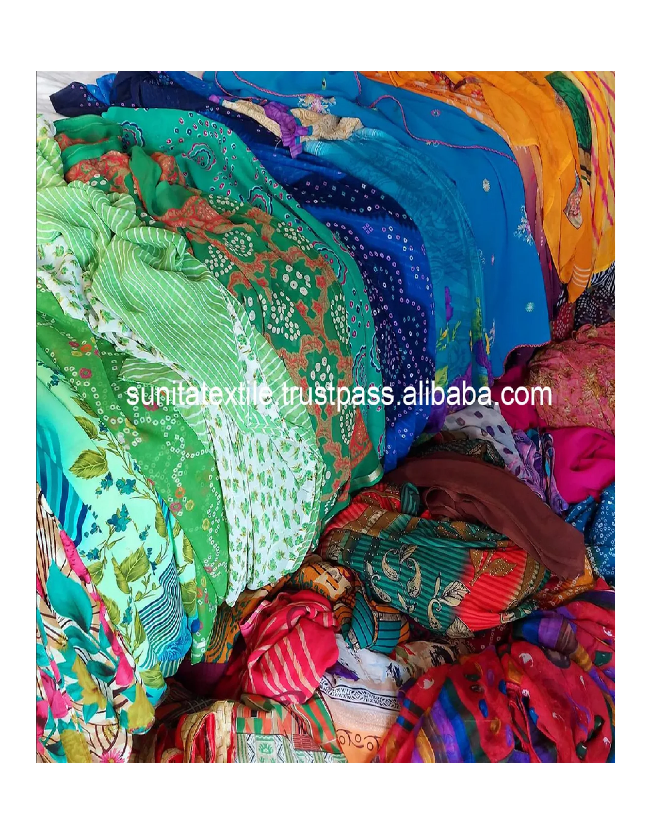 Indian Vintage Traditional 5 Yard Crepe Silk Pajamas Nightwear Sleepwear Long Dress Craft Recycled Used Crepe Silk Sari Material