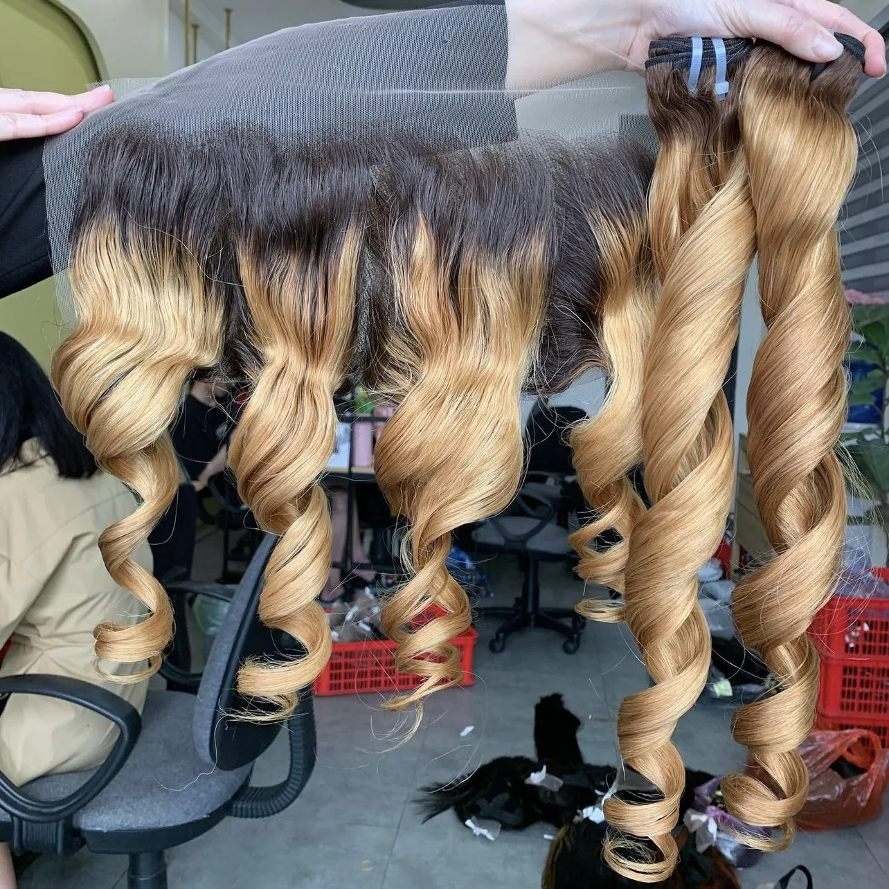 Волнистые вьющиеся волосы Ombre в оранжевом стиле супер двойные 100% вьетнамские человеческие размером 6-36 дюймов Необработанные Продукты для волос