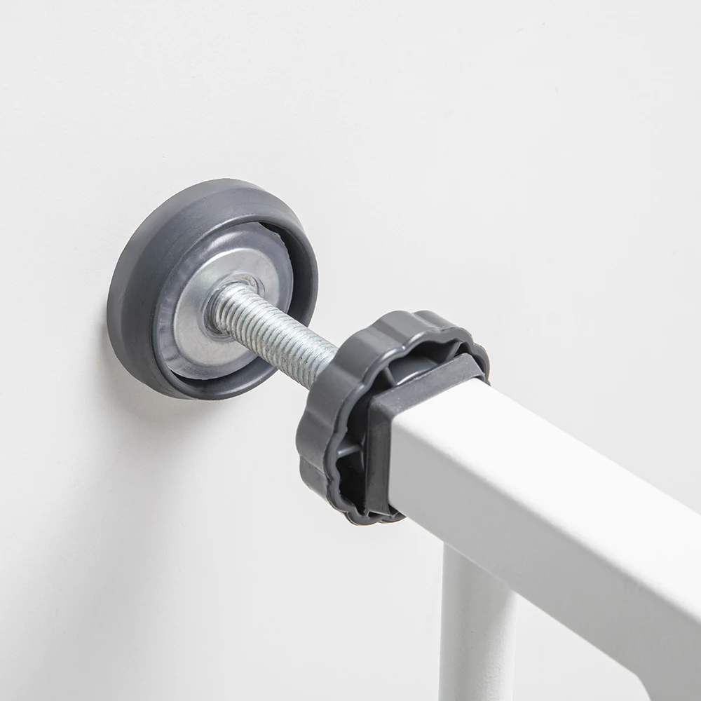 Indoor Multifunctional Metal Safety Gate Foldable Plastic Baby Gate for Stairs Toilet Safe Kids Protection Preventing Injuries