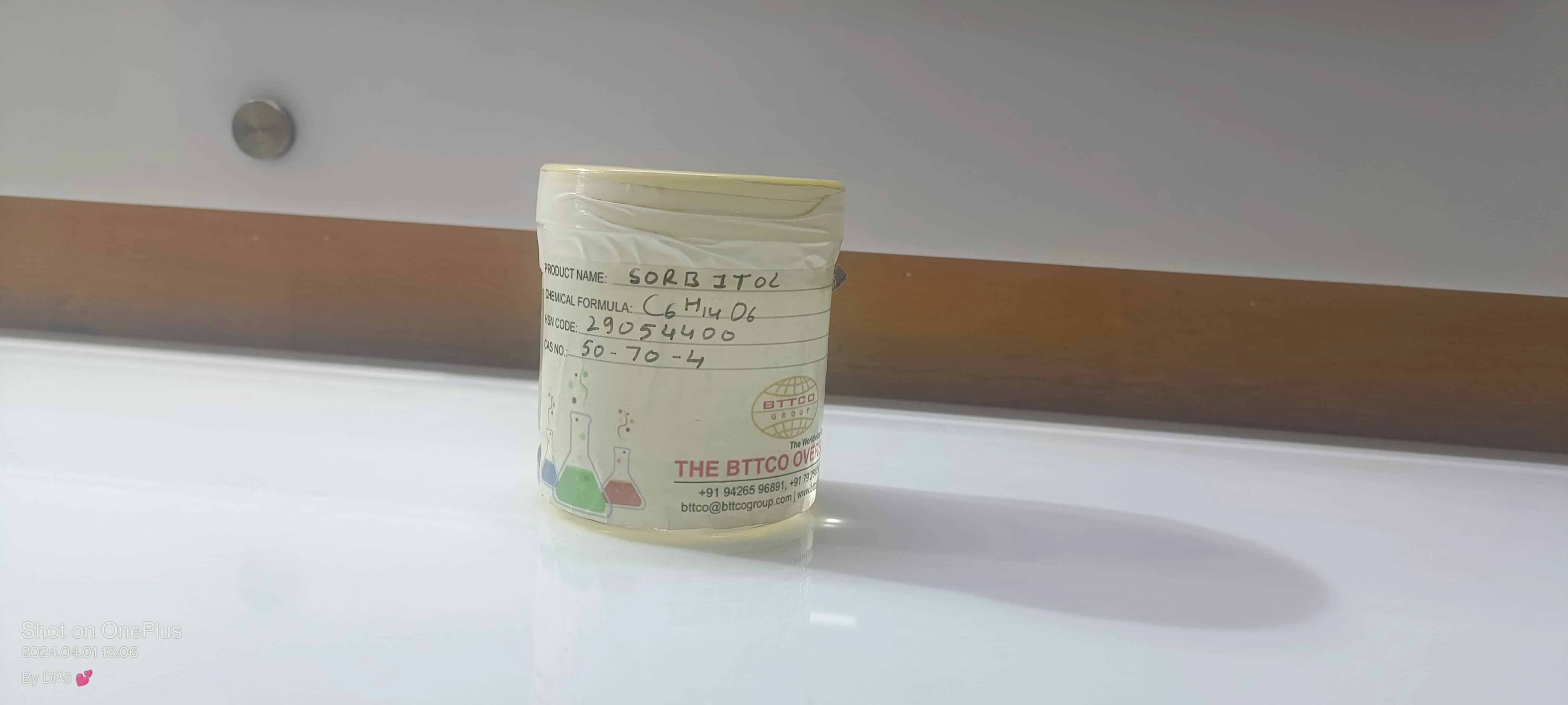 Hot Selling Odorless Sorbitol 70% Solution Liquid Flavor Enzymes Sweetener and Flavoring Agent for Food and Chewing Gum Bases