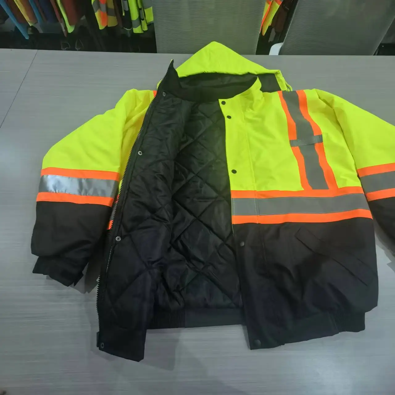 wholesales Custom Logo Construction winter Hi Vis Long Sleeve Yellow black work Reflective fluorescent Safety Reflector Jacket