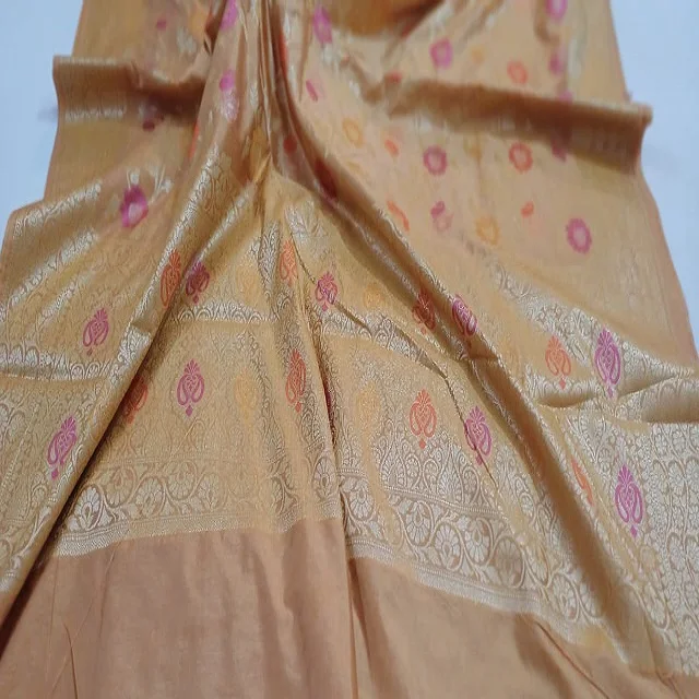 Индийский новый модный дизайнерский мягкий шелк банараси с ткацким тяжелым паллу и таким же плетением границы блузка сари для женщин