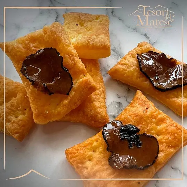 Premium Quality Italian Origin Black Truffle Sliced in Olive Oil 350g Tin Wholesale Export for Enhancing Recipes Flavor