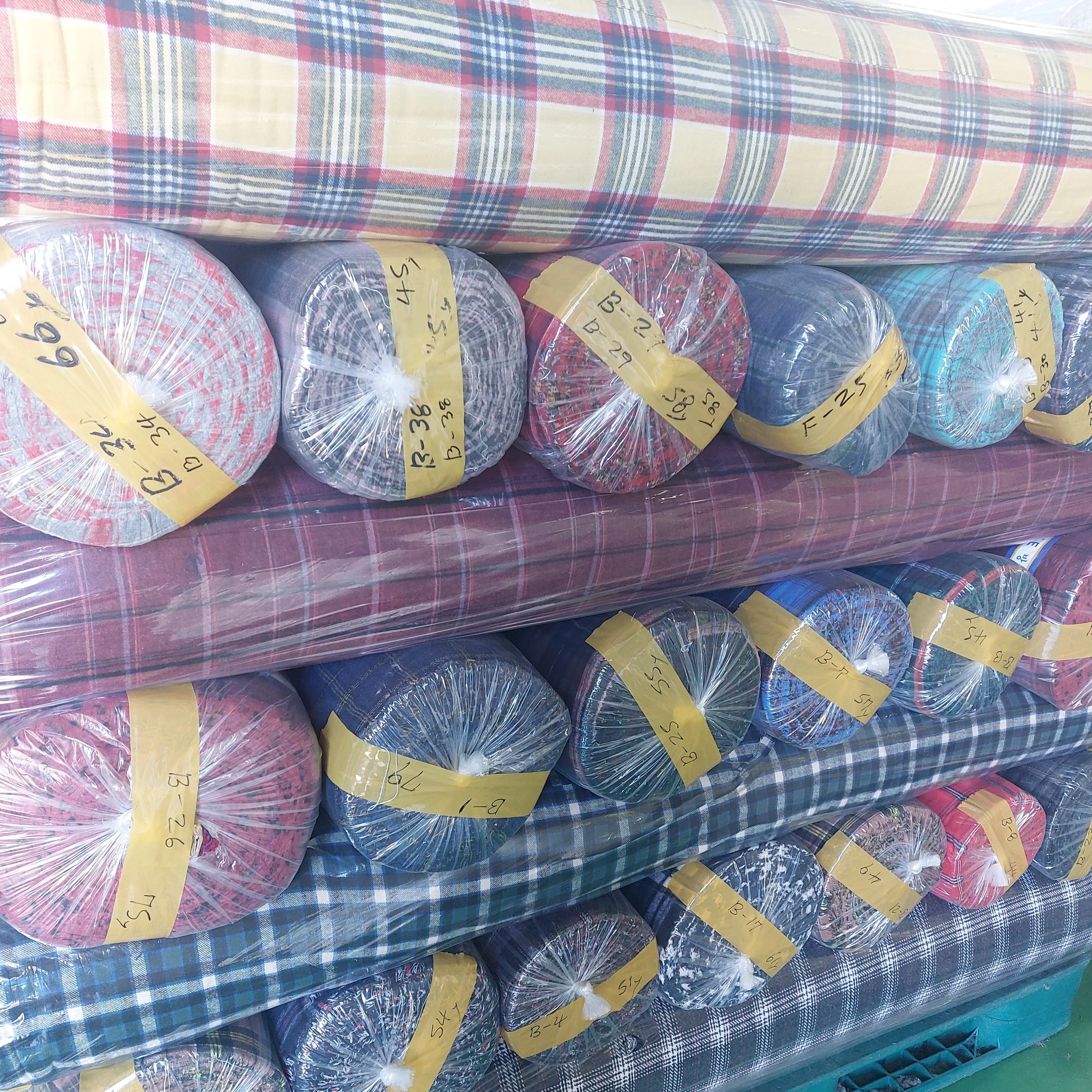 Korea COTTON 100% stock  fabric  Cotton woven printing Fabrics stripe printing fabric  cotton check design formake shirt