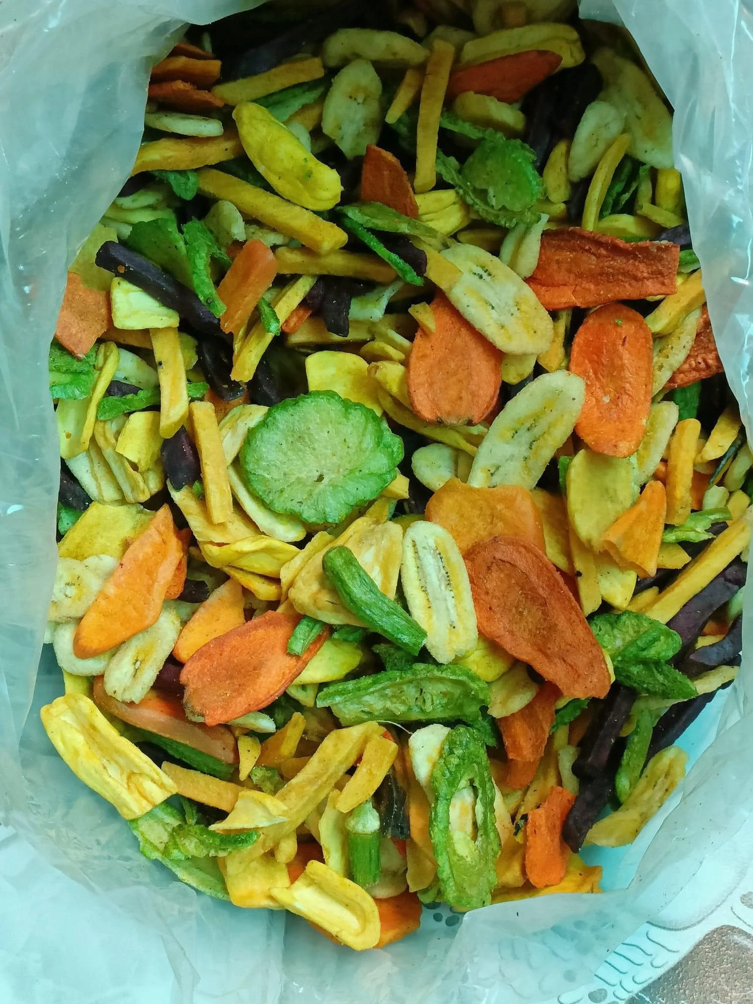 Best snack made by mix dried fruit high quality for adult & children from Vietnam factory hot sale 2022