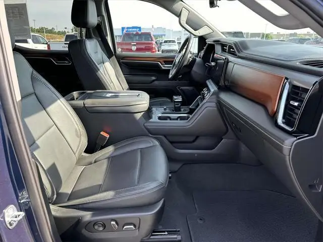 Подержанный 2022 GMC Sierra 1500 Denali