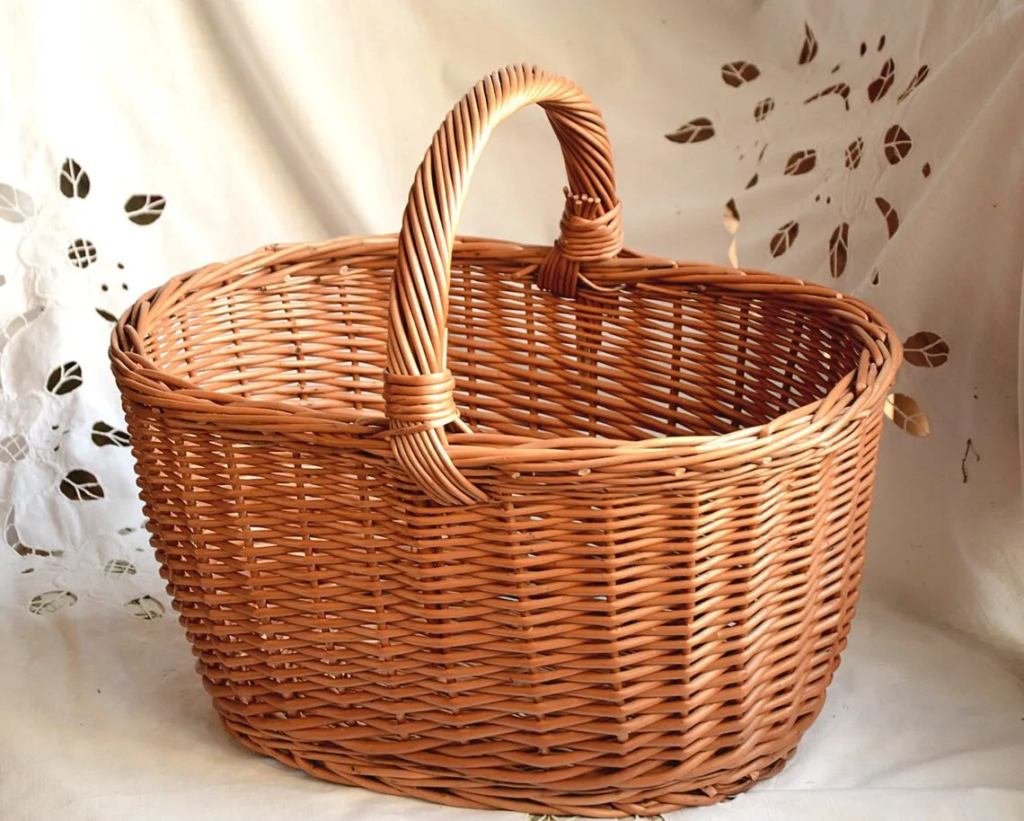 Handwoven Rattan Picnic Basket Sustainable from Vietnam for Neatening/Storage Hot Design