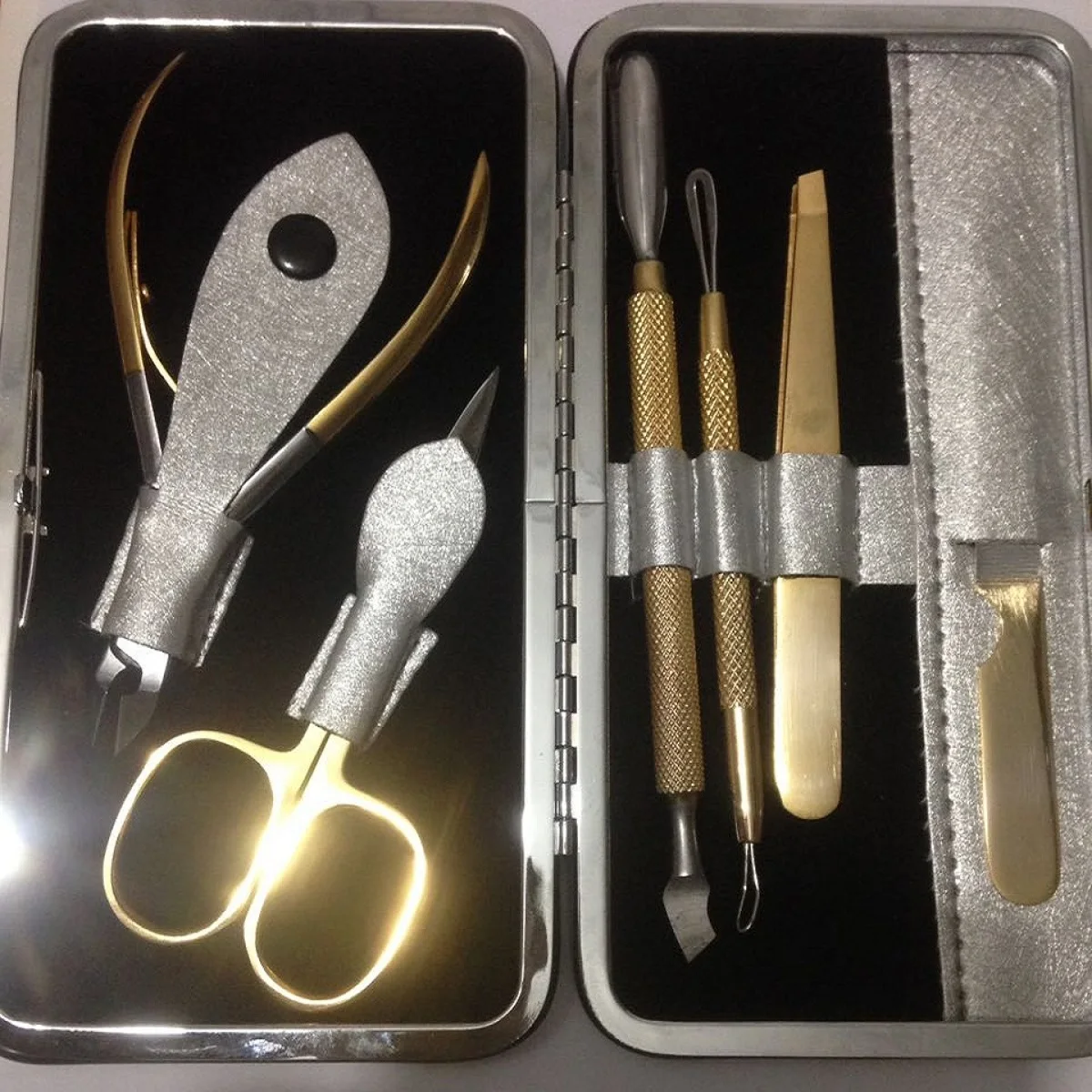 Professional Nail Care Personal Manicure Pedicure Tools Set Finger Toe Clipper Kit with Scissors Calipers Filers Nippers Cuticle