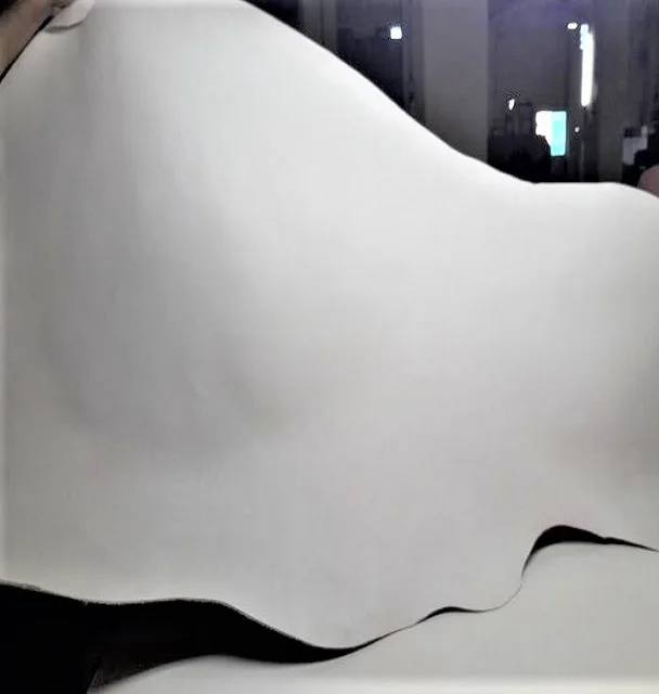 OEM Service Full Vegetable Cow Crust Leather  Italian Style Vegetable Tanned Leather For Carving Upper Leather Material Genuine