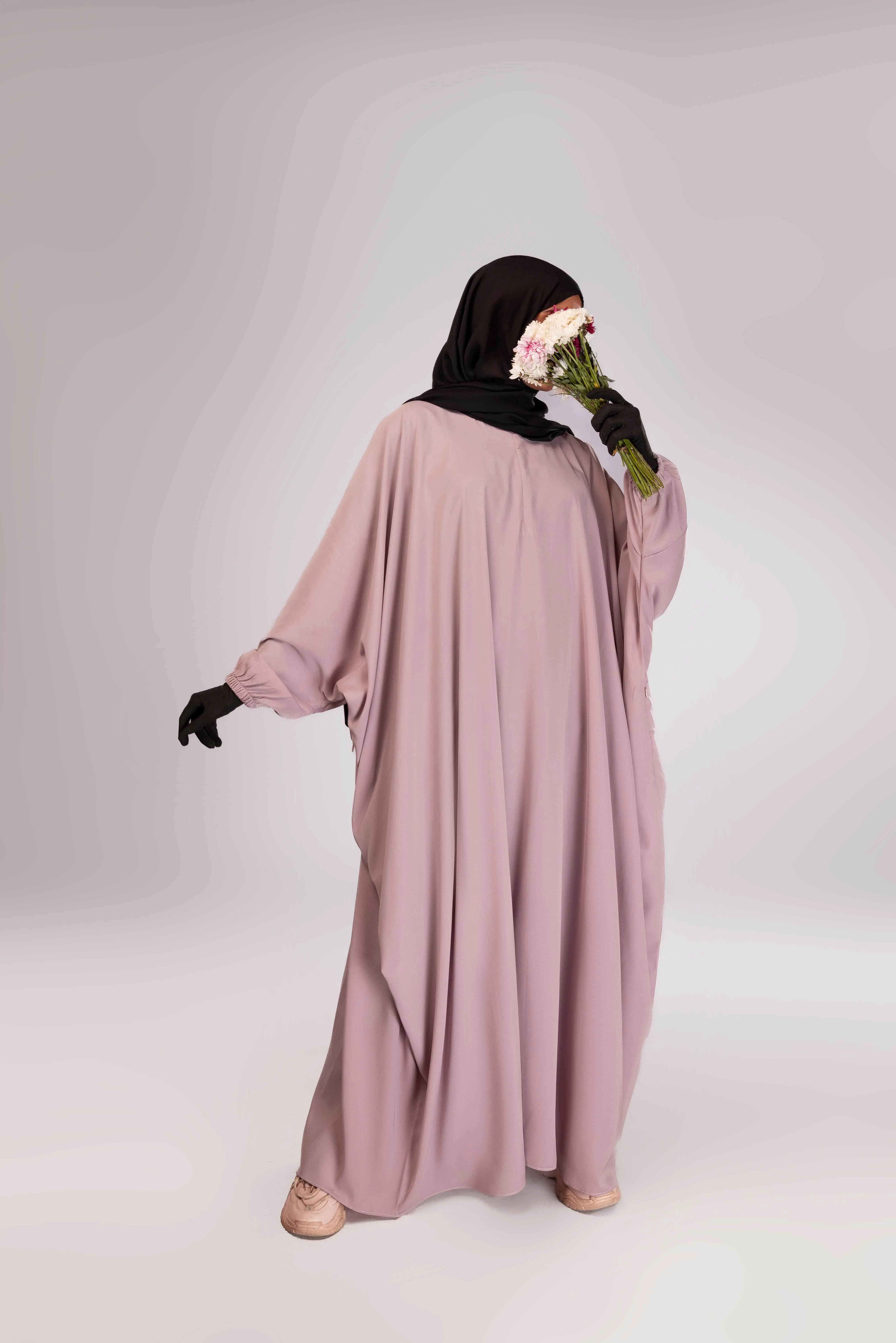 Luxury Elastic Sleeves Bisht Abaya Daily Wear Modest Clothes Wool Peach Polyester Matt Fabric Straight Silhouette Solid Adults