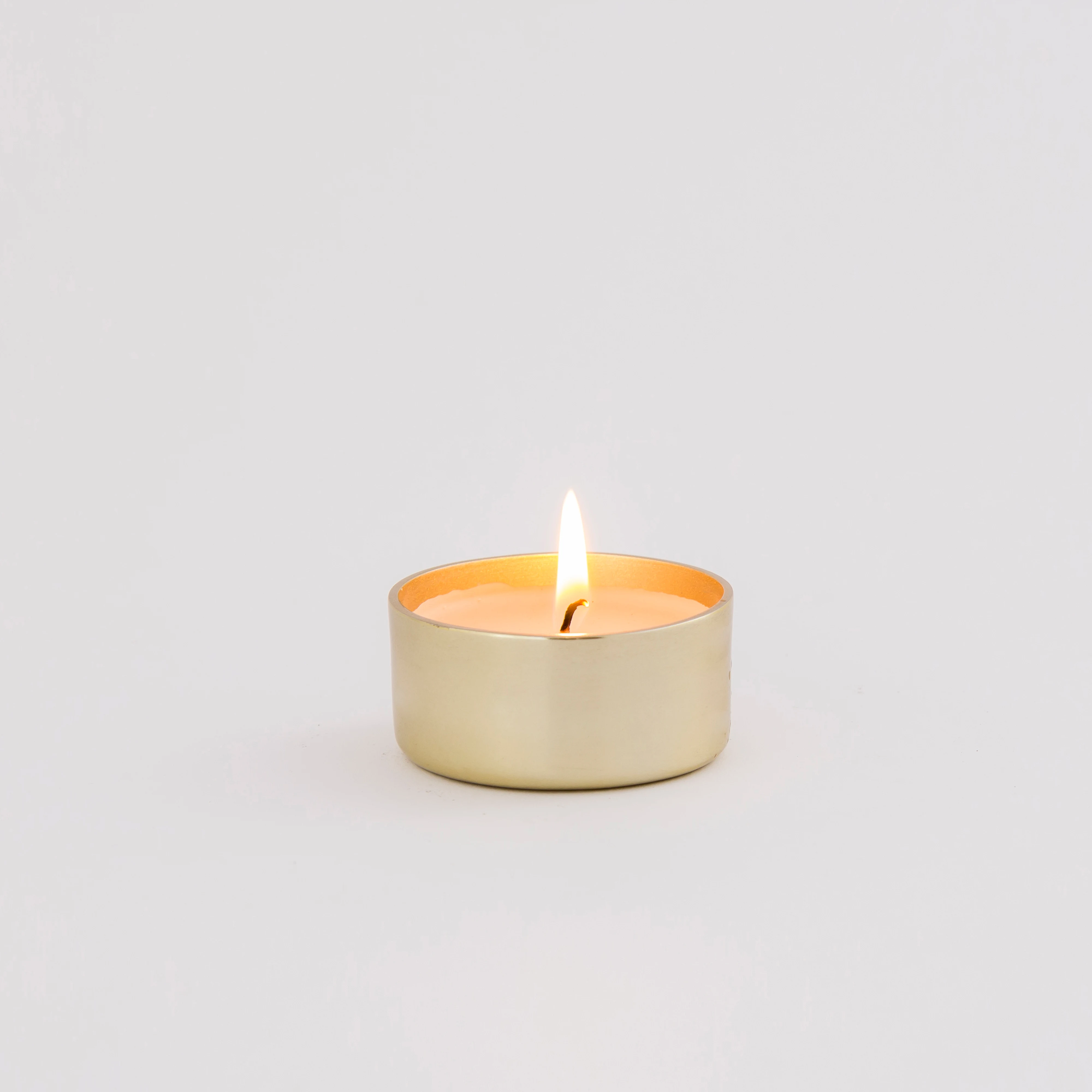 Best Design High Quality Glass Metal Wax Filled Candle Jars and Holders for Home and Decoration