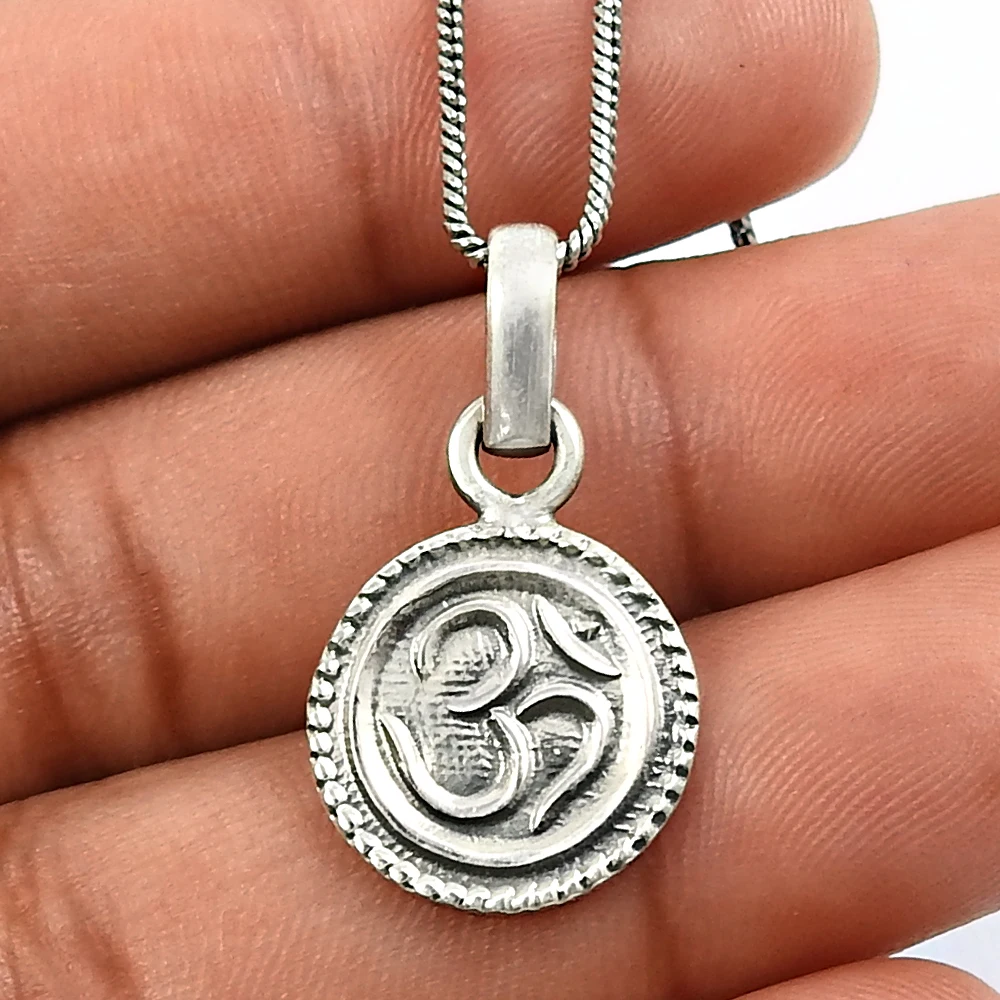 Indian Artisan Om Pendant 925 Solid Sterling Silver Handmade Jewelry Wholesale Direct Factory Price Bulk Suppliers Made In India