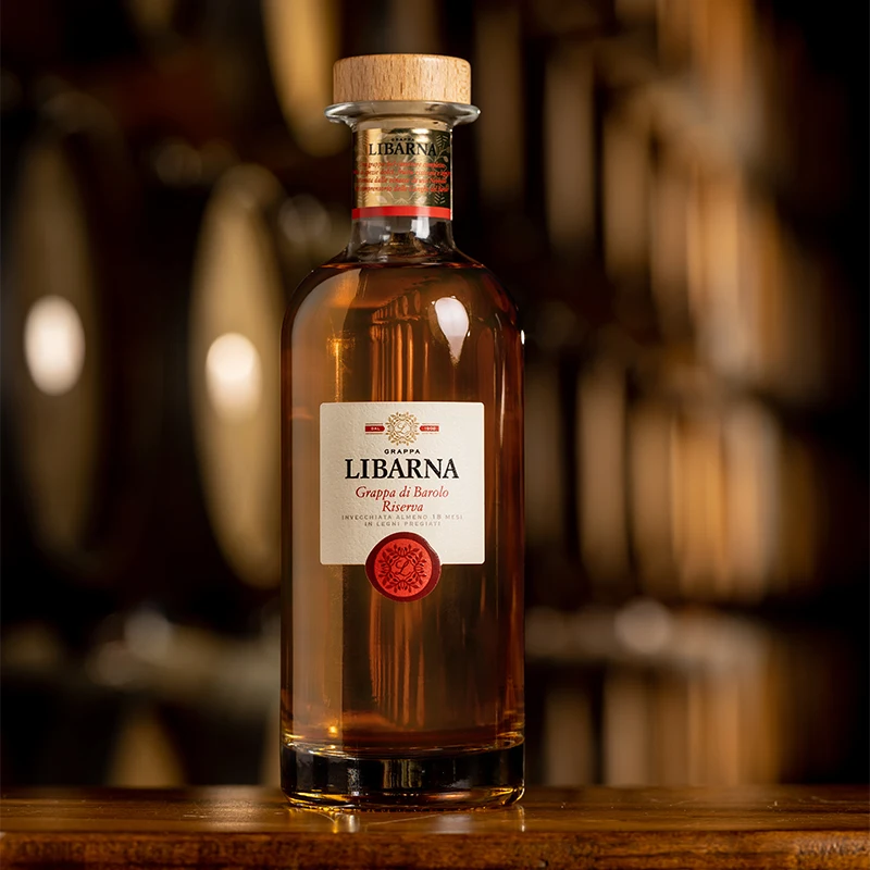Premium line Top Quality Made in Italy Grappa Libarna Barolo 6 x bottle 0.70ml ready for export
