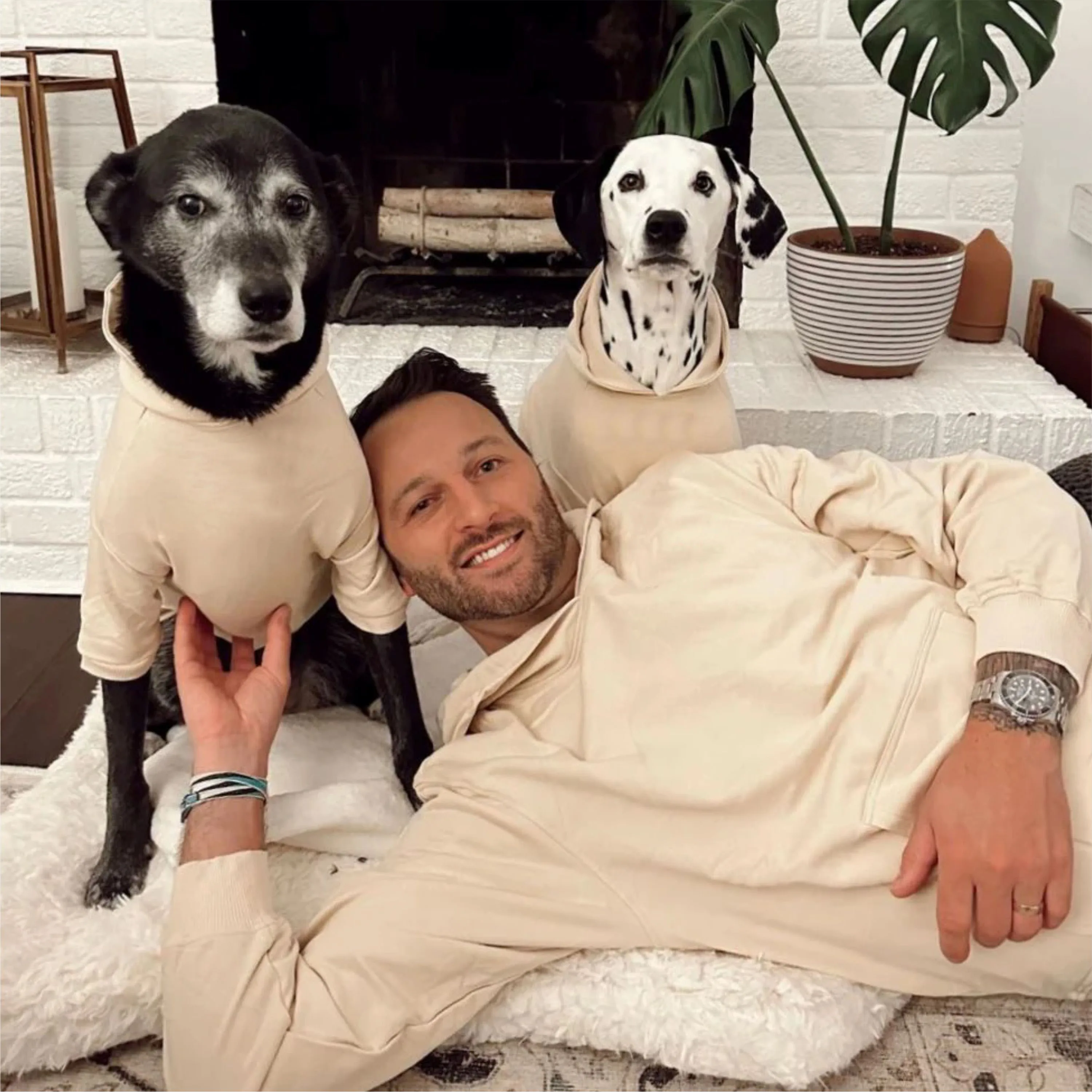 Soft and Comfortable Dog Hoodie Pet Clothes - High-Quality, Warm, and Ideal for Keeping Your Pet Cozy