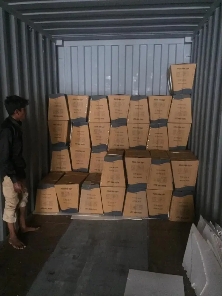 Made in India  Wall mounted Toilet rimless cheap price European design square shape sanitary ware toilet seat cover bathroom