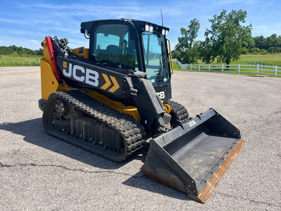 Компактный гусеничный погрузчик 2023 JCB 3TS-8T передний бордовый тракторный двигатель насос подшипник коробки передач