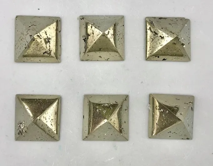 New Golden Pyrite Crystal Pyramid Wholesale Polished Pyrite Crystal Healing Pyramid Top Quality Bulk Pyrite Crystal Pyramid
