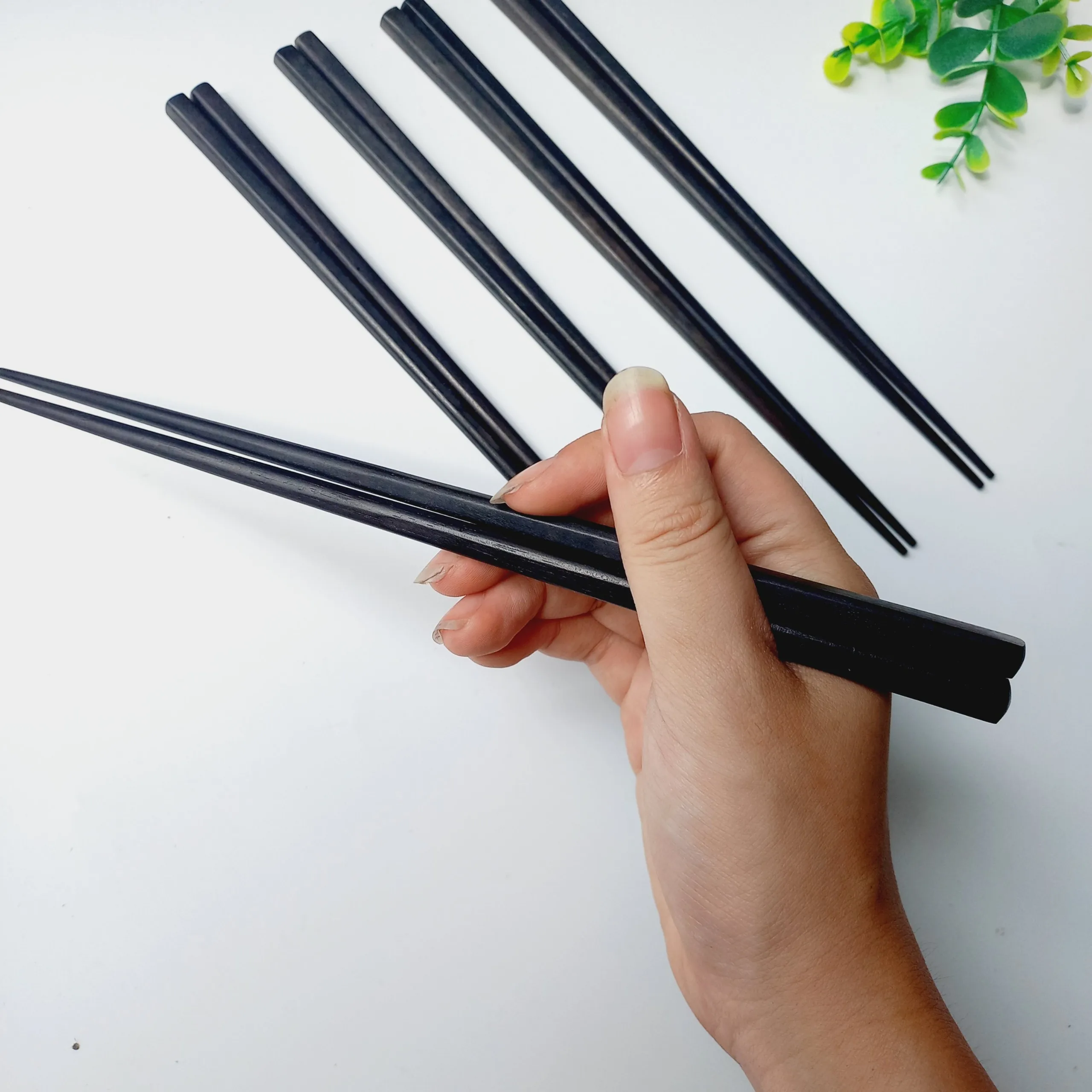 New Style Luxury Classic Wooden Chopsticks Ebony Black Tableware Decoration Custom Logo Natural Eco Friendly Hot Selling
