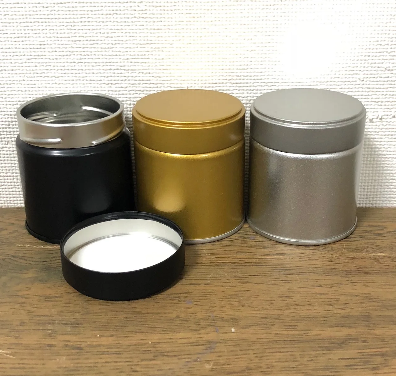 Reliable tea storage screw can with various sizes for wholesales, made in Japan